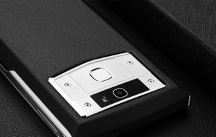 Oukitel aktualizoval model K10000 Pro s obřím akumulátorem