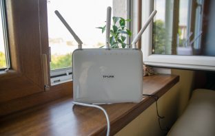 TP-Link Archer C9: Router nebo domácí server?