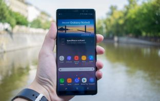 Samsung Galaxy Note 8 představen. Dokáže zachránit pověst řady?