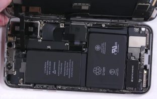 Zajímavost: iPhone X má dva akumulátory