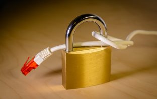 V USA zrušili internetovou neutralitu. Co to znamená?